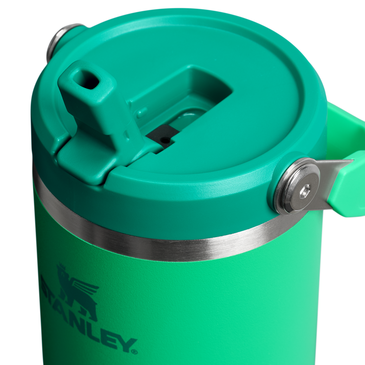 The IceFlow Flip Straw Tumbler | 30 OZ | 0.88 L