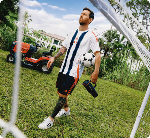 The Messi x Stanley IceFlow™ Bottle with Flip Straw Lid | 24 OZ