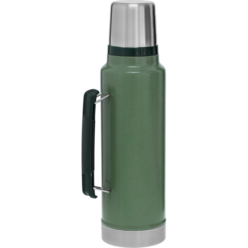 Stanley 1913 Classic Legendary Bottle 1.5 QT 1.4 L in Hammertone Green