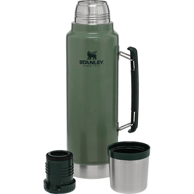 Stanley 1913 Classic Legendary Bottle 1.5 QT 1.4 L in Hammertone Green