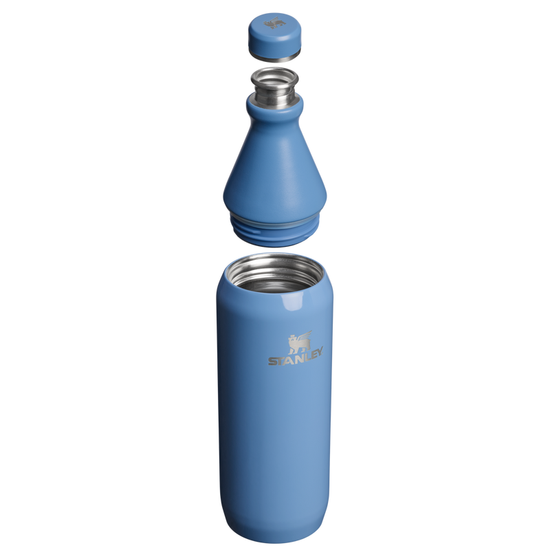 Stanley 1913 All Day Slim Bottle 20 OZ 0.59 L in Blue Sky Gloss | Cross Section View