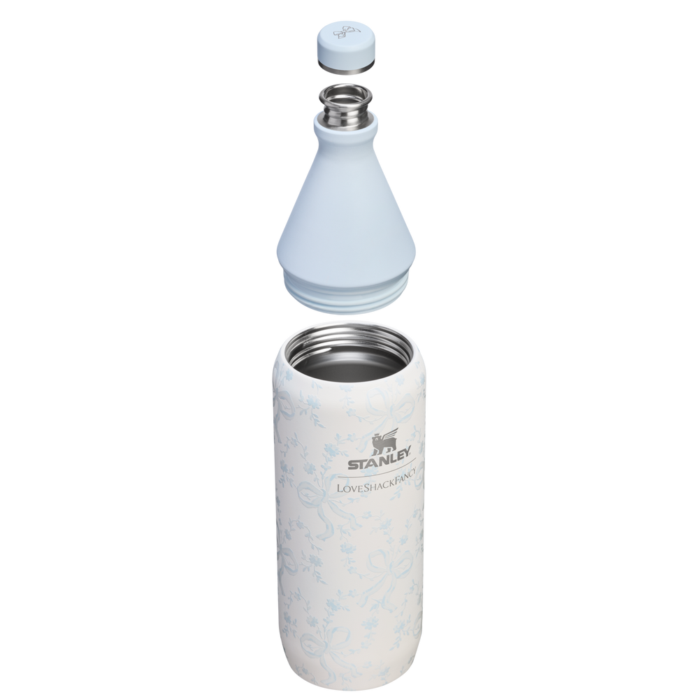 Stanley 1913 Stanley 1913 x LoveShackFancy Holiday All Day Slim Bottle 34 OZ 1 L in Coquette Bow Winter Ice | View 3