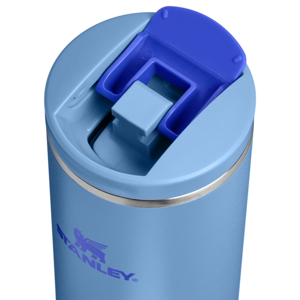 Stanley 1913 The Transit Flip Top Mug 20 OZ 0.59 L in Blue Sky | Lid Detailed View