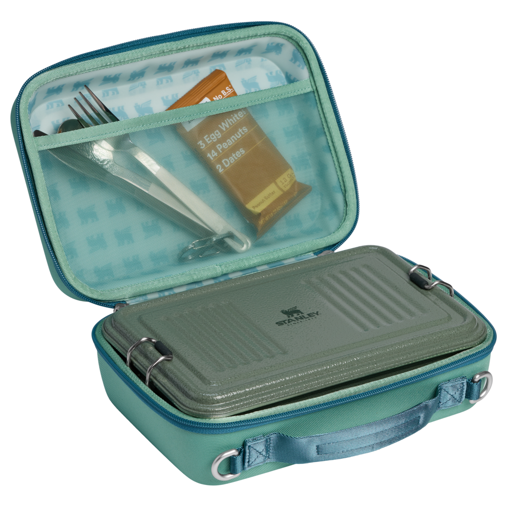 Stanley 1913 All Day Mini Lunch Box 4.2 QT 3.97 L in Spring Green