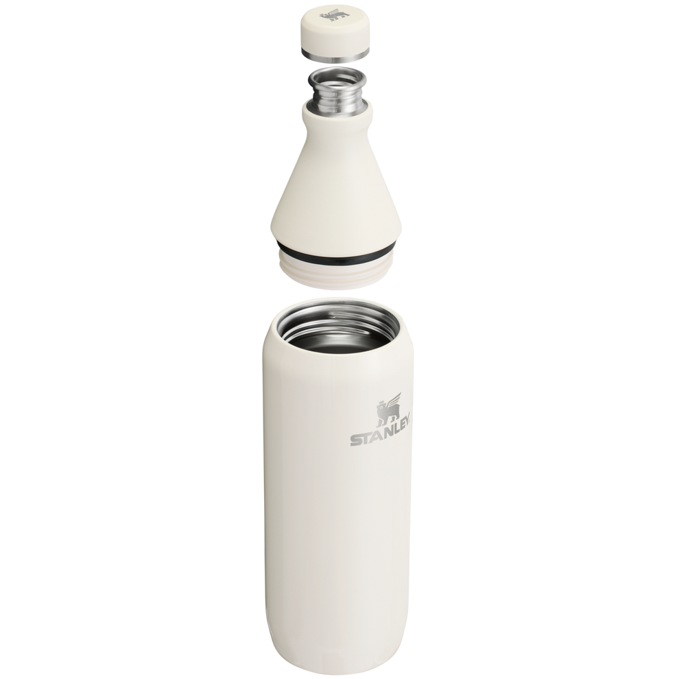 Stanley 1913 All Day Slim Bottle 20 OZ 0.59 L in Cream Gloss