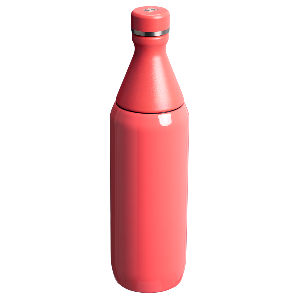 Stanley 1913 All Day Slim Bottle 20 OZ 0.59 L in Hot Coral Gloss
