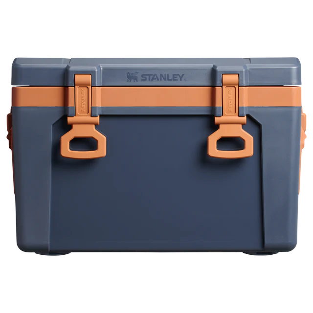 Stanley 1913 The Easy Carry Outdoor Cooler + Strap 24 QT 23.66 L in Twilight