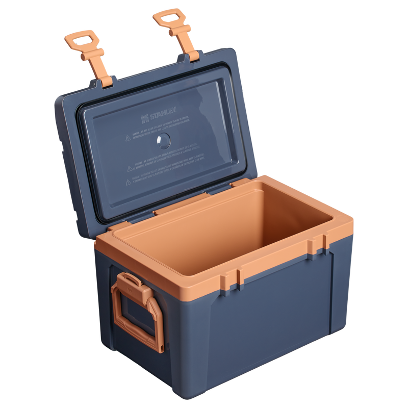 Stanley 1913 The Easy Carry Outdoor Cooler + Strap 24 QT 23 L in Twilight | Open View
