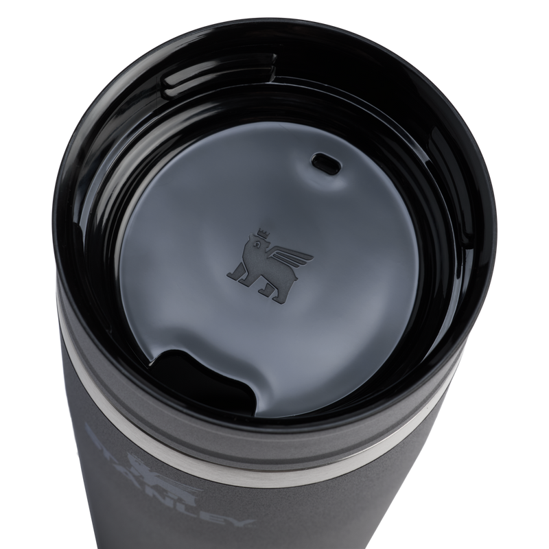 Stanley 1913 The Café-To-Go Travel Mug 20 OZ 0.59 L in Black 2.0 | Lid Detailed View