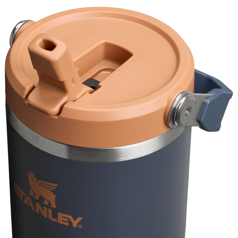 Stanley 1913 The IceFlow™ Flip Straw Tumbler 30 OZ 0.89 L in Twilight | Lid Detailed View