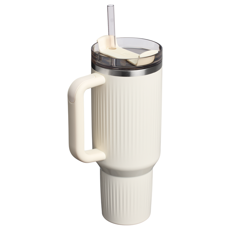 Stanley 1913 The Quencher® H2.0 Fluted Tumbler 40 OZ 1.18 L in Cream Gloss | Lid Detailed View