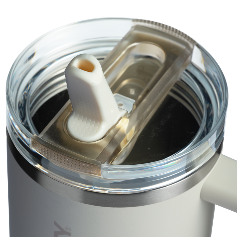 Stanley 1913 The Quencher ProTour Flip Straw Tumbler 40 OZ  1.18 L in Cream | Lid View