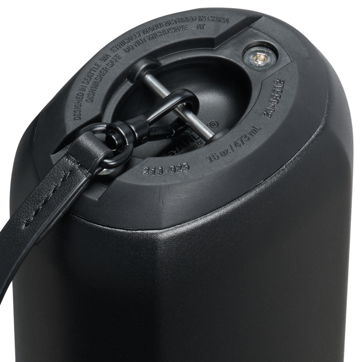 Stanley 1913 The Clutch Bottle 16 OZ in Black