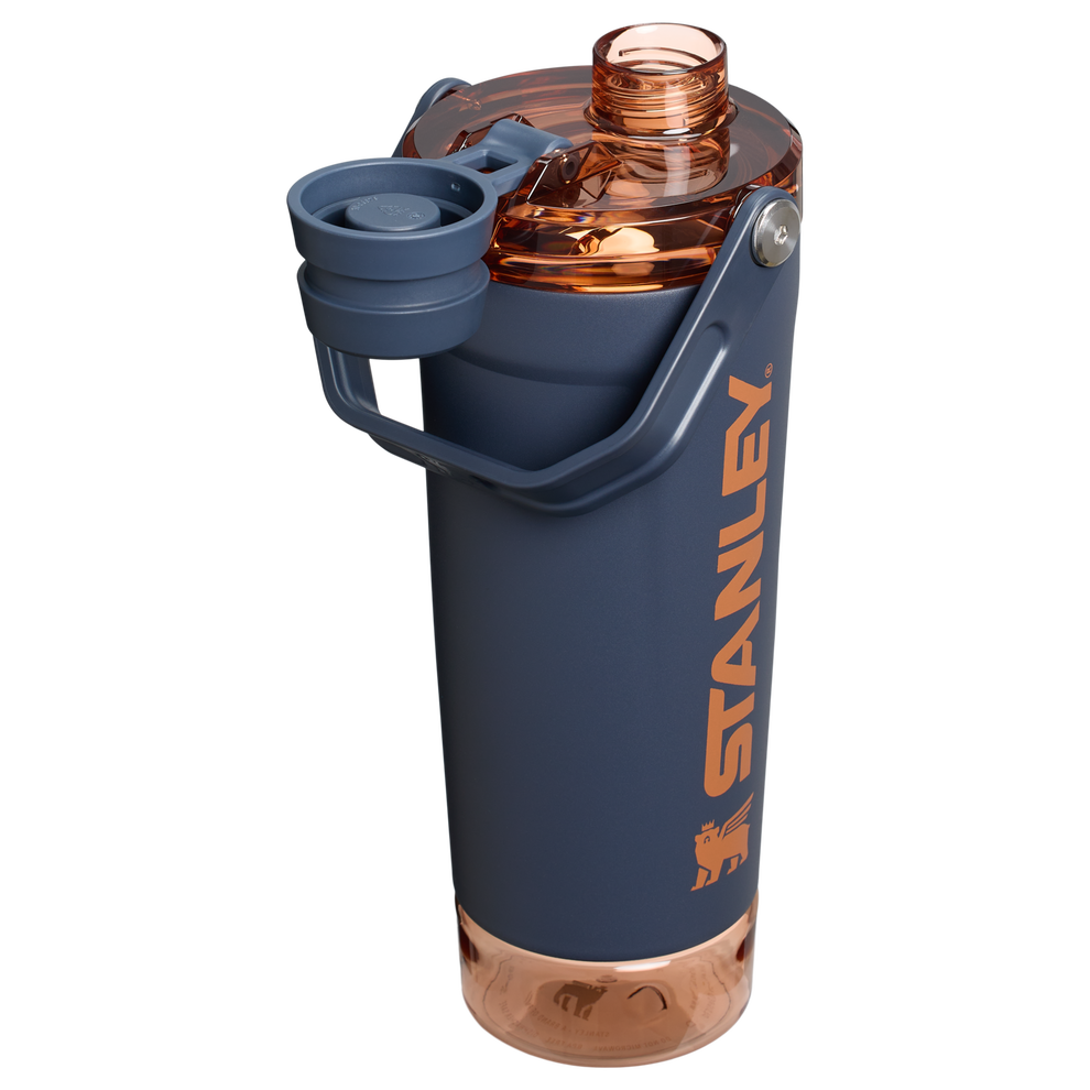 Stanley 1913 The Vitalize™ Shaker Bottle 20 OZ 0.59 L in Twilight