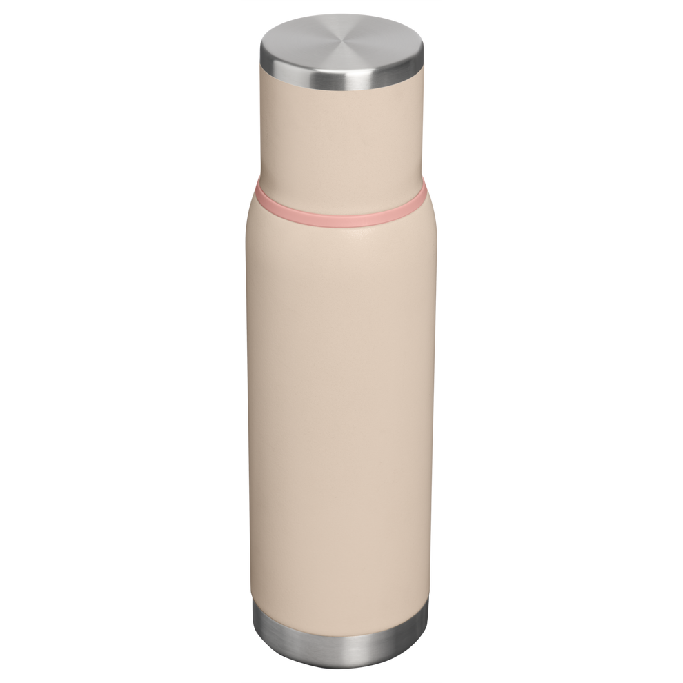 Stanley 1913 Adventure To-Go Bottle 1.1 QT 1 L in Champagne