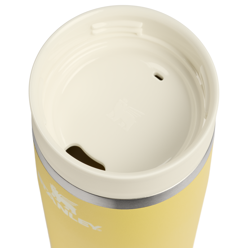 Stanley 1913 The Café-To-Go Travel Mug 16 OZ 0.47 L in Daffodil | Lid Detailed View