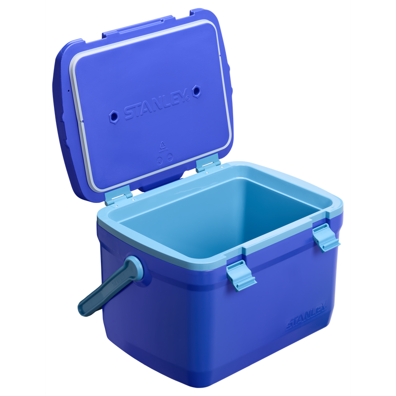 Stanley 1913 Adventure Easy Carry Outdoor Cooler 16 QT 15.1 L in Cobalt | Open View