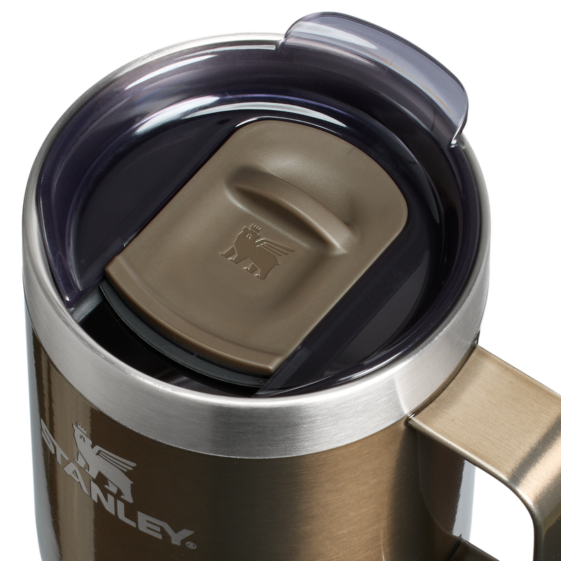 Stanley 1913 Classic Legendary Camp Mug 8 OZ 0.24 L in Gunmetal Shine | Lid Detailed View