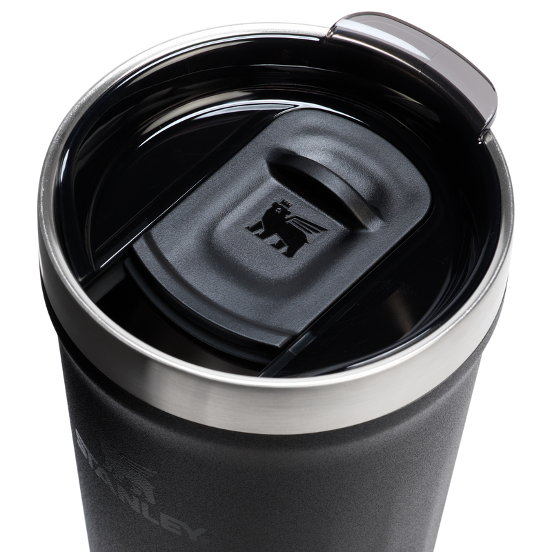 Stanley 1913 The Textured Everyday Tumbler 20 OZ 0.59 L in Black 2.0 | Lid Detailed View
