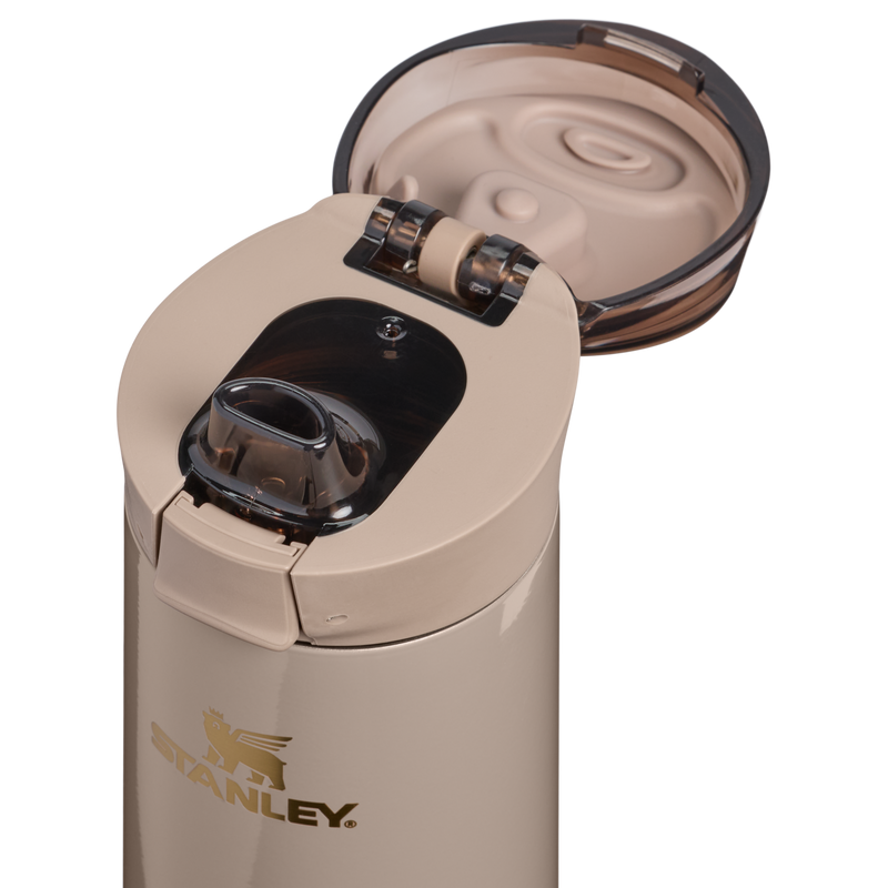 Stanley 1913 The Flowstate™ Spring Bottle 20 OZ 0.59 L in Bedrock Gloss | Lid Detailed View