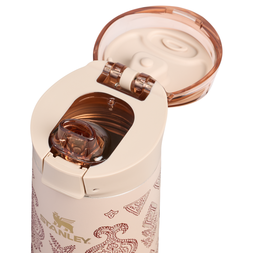 Stanley 1913 Stanley 1913 x Nest FlowState™ Spring Bottle 20 OZ 0.59 L in Deepa Brown Sugar | Lid Detailed View