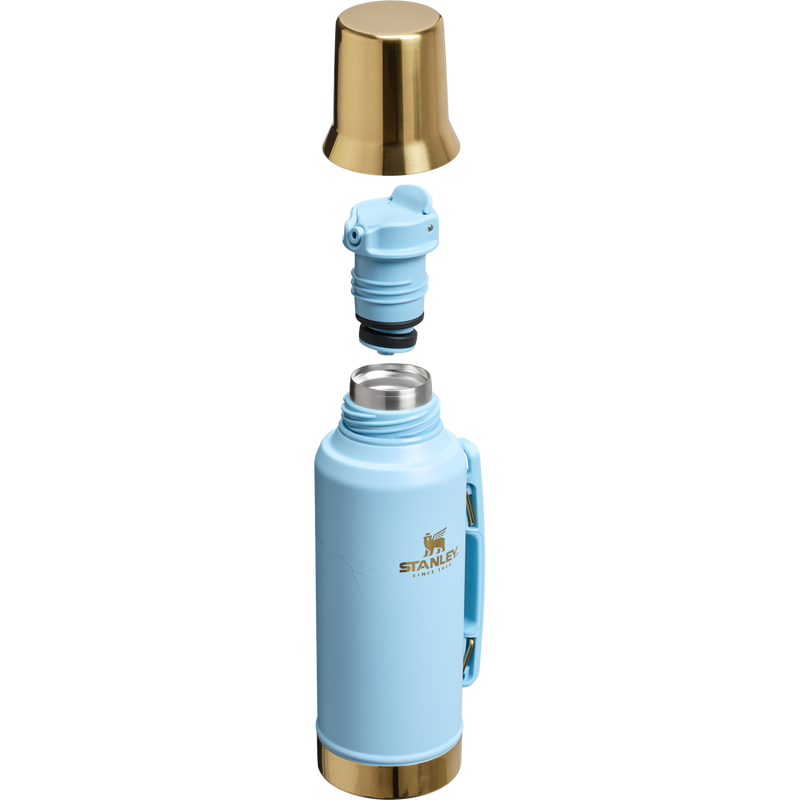 Stanley 1913 The Messi x Stanley High Precision Flow Mate System 1.3 QT in Messi Striker Blue | Cross Section View