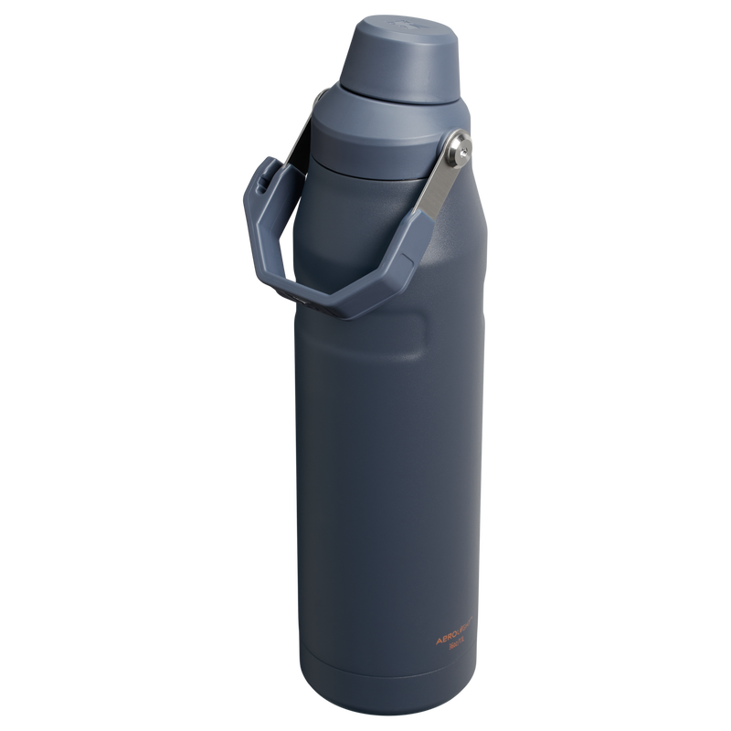 Stanley 1913 IceFlow™ Bottle with Fast Flow Lid 36 OZ 1.06 L in Twilight