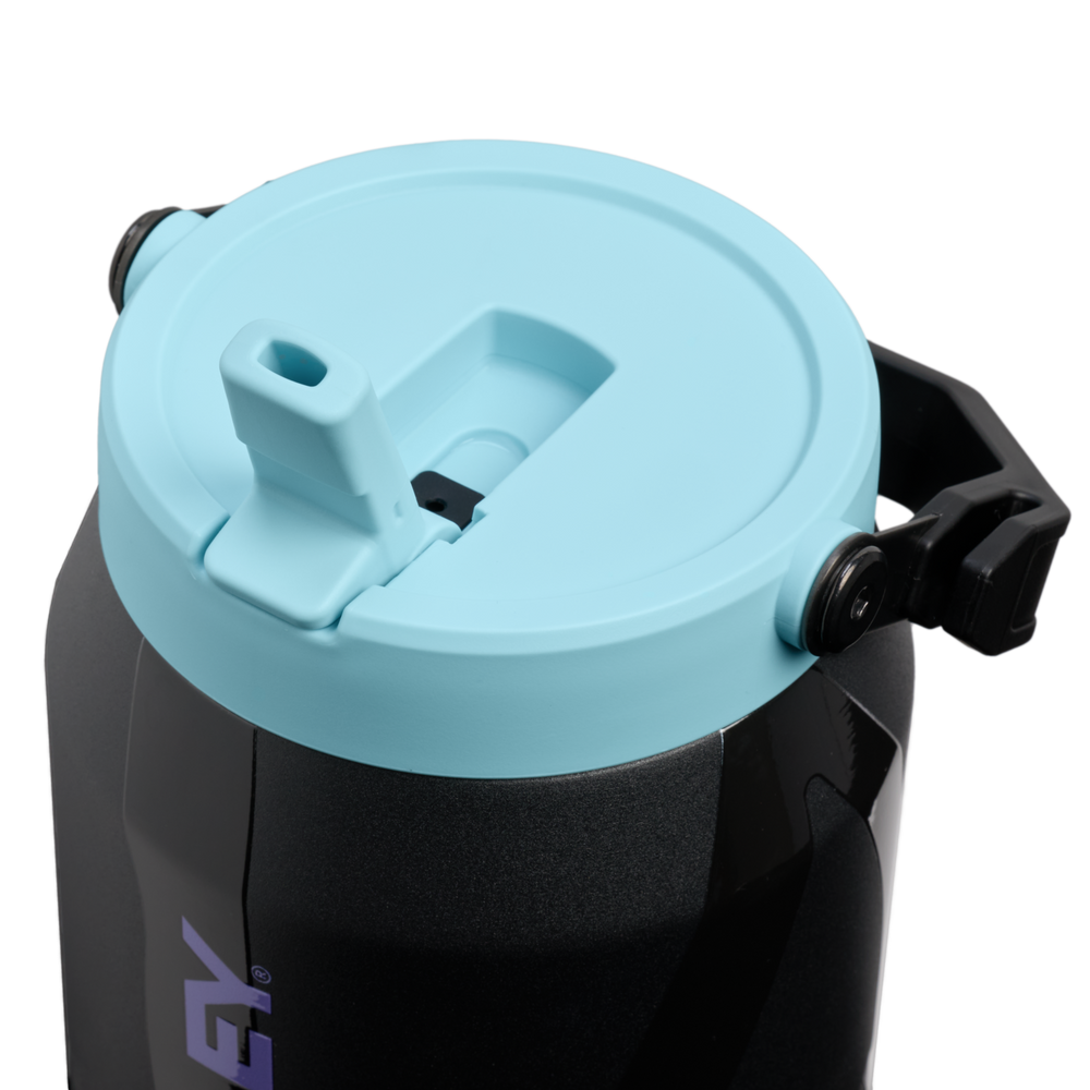 Stanley 1913 Stanley 1913 x Caitlin Clark IceFlow™ Flip Straw Jug 64 OZ 1.90 L in Caitlin Clark Blacktop | View 3