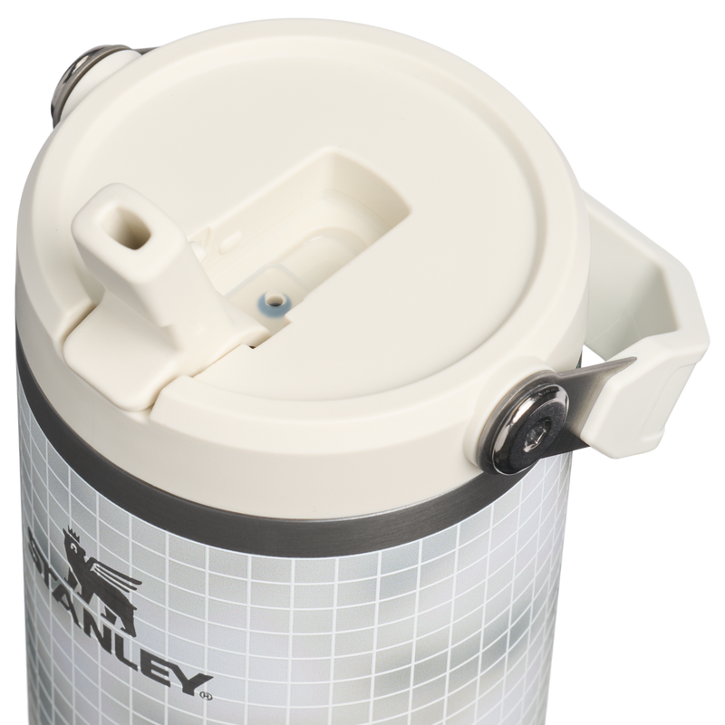 Stanley 1913 The IceFlow™ Flip Straw Tumbler 30 OZ 0.89 L in Frost Blur | Lid Detailed View