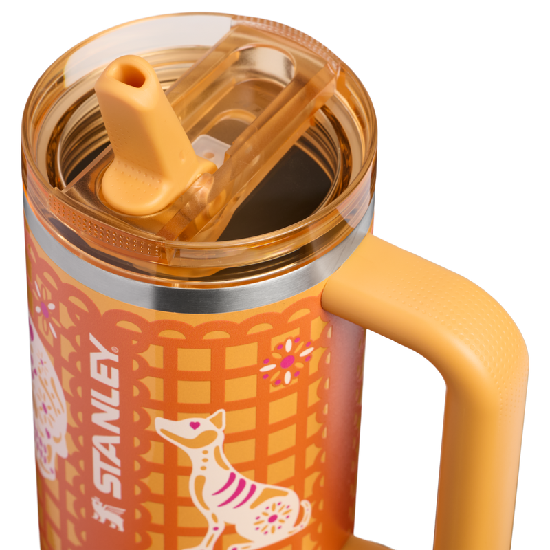 Stanley 1913 The Quencher® ProTour Flip Straw Tumbler 30 OZ 0.89 L in Marigold Papel Picado | Lid Detailed View