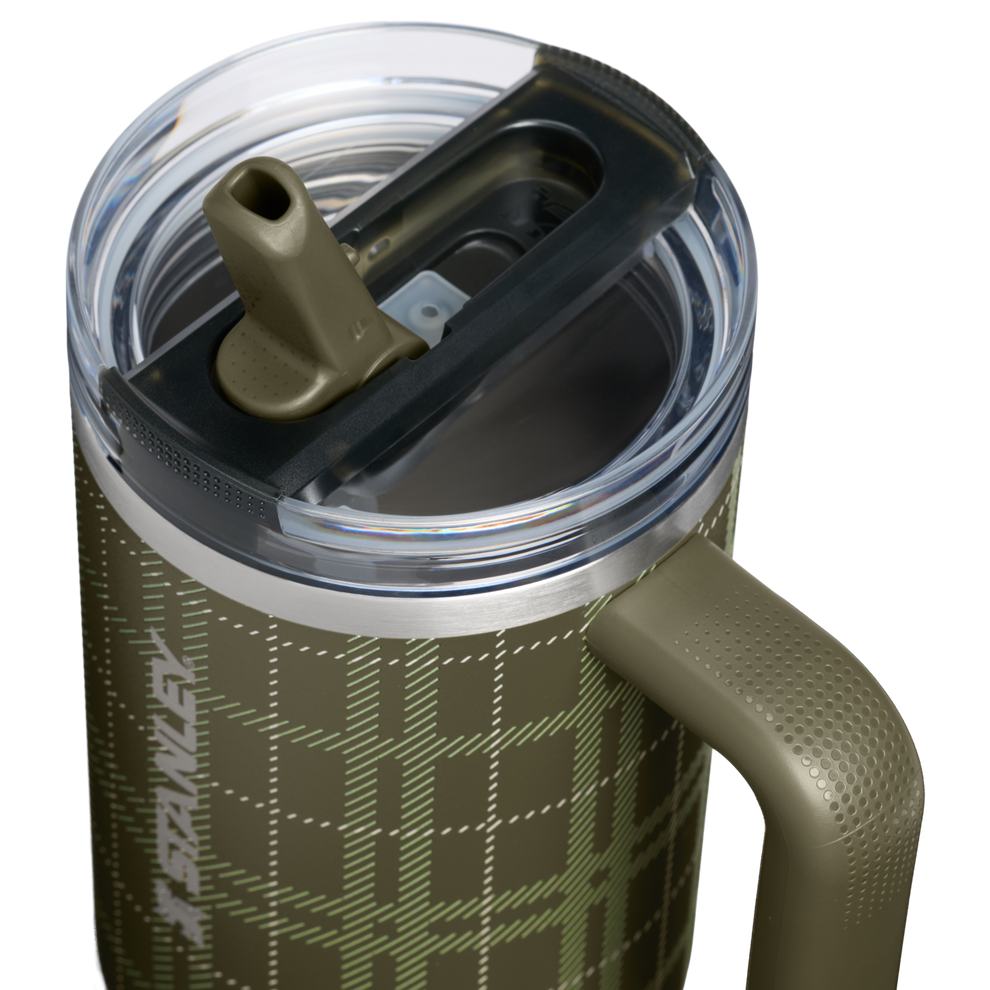 Stanley 1913 The Quencher® ProTour Flip Straw Tumbler 40 OZ  1.18 L in Peat Moss Plaid | Lid Detailed View