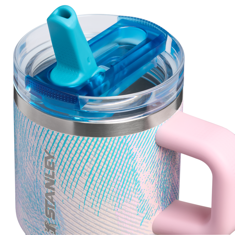 Stanley 1913 The Quencher ProTour Flip Straw Tumbler 20 OZ 0.59 L in Sea Glass Plume | Lid Detailed View
