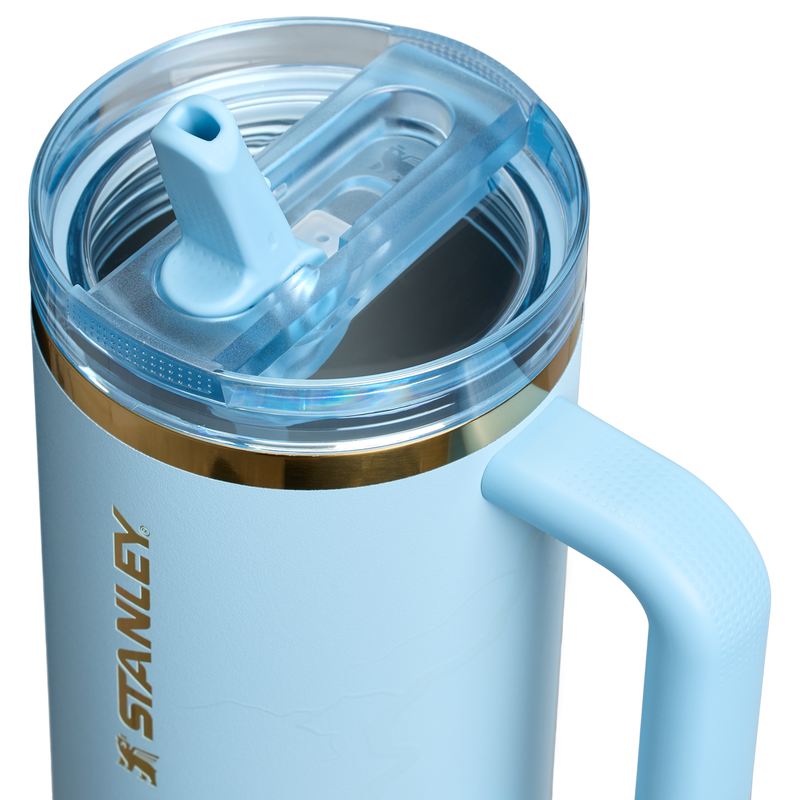 Stanley 1913 The Messi x Stanley Quencher ProTour Flip Straw Tumbler 40 OZ 1.18 L in Messi Striker Blue | Lid Detailed View