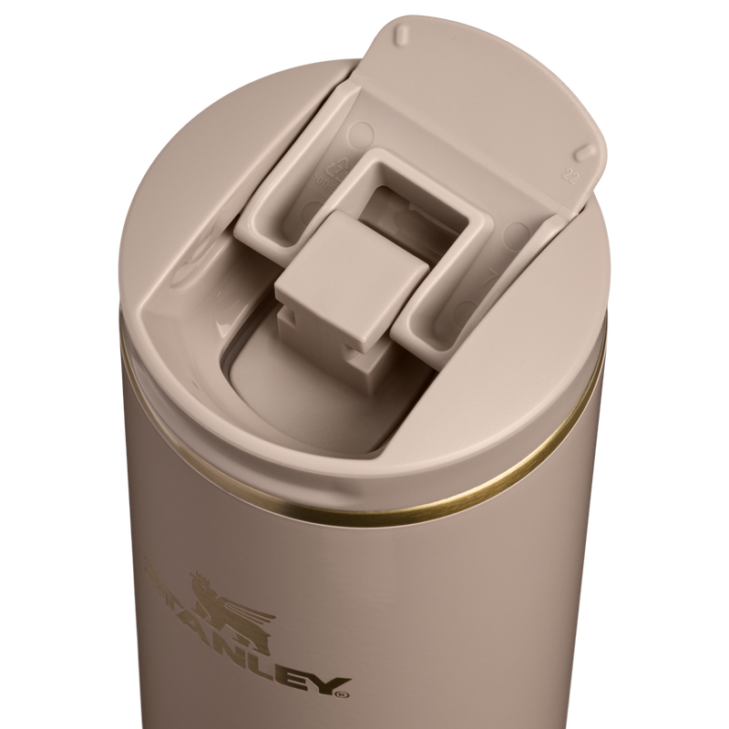 Stanley 1913 The Transit 2.0 Flip Top Mug 16 OZ 0.47 L in Bedrock Gloss | Lid Detailed View