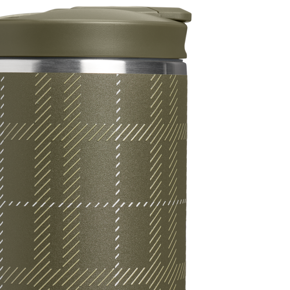 Stanley 1913 The Transit 2.0 Flip Top Mug 16 OZ 0.47 L in Peat Moss Plaid | Detailed View