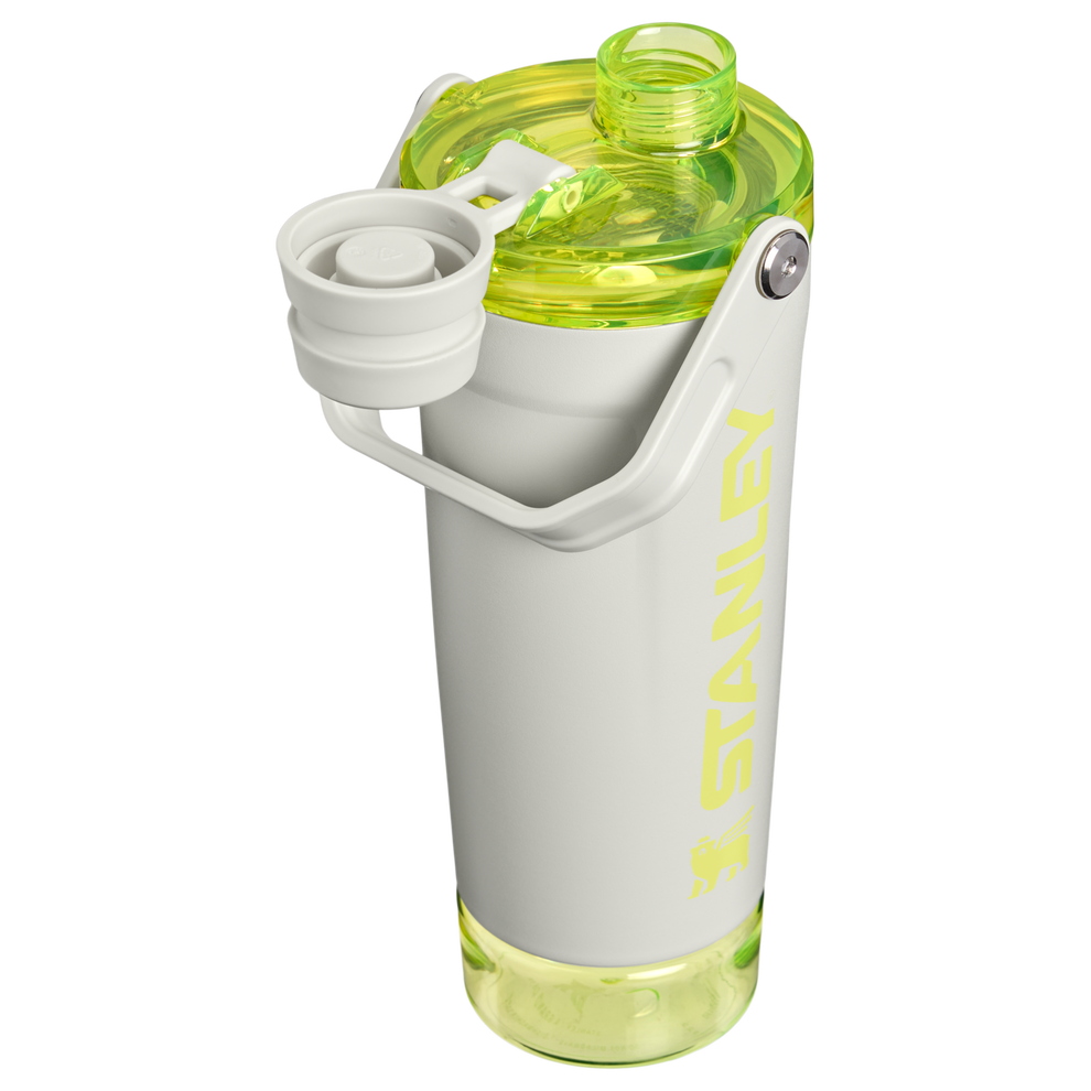 Stanley 1913 The Vitalize™ Shaker Bottle 20 OZ 0.59 L in Pale Stone Atomic