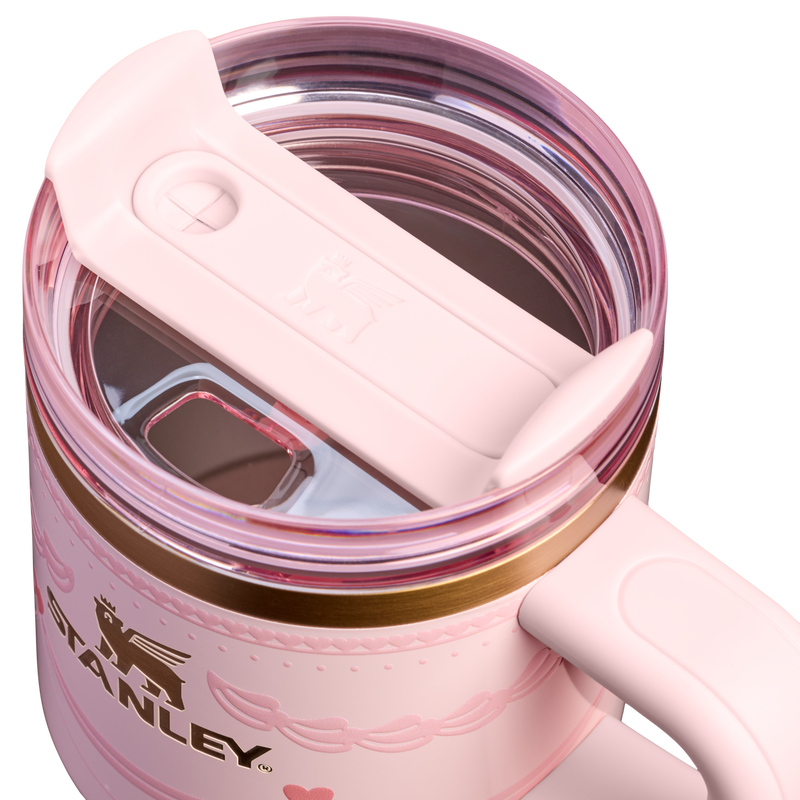 Stanley 1913 The Valentine’s Day Quencher H2.0  FlowState™ Tumbler | 20 OZ 0.59 L in Pink Velvet Cake | Lid Detailed View