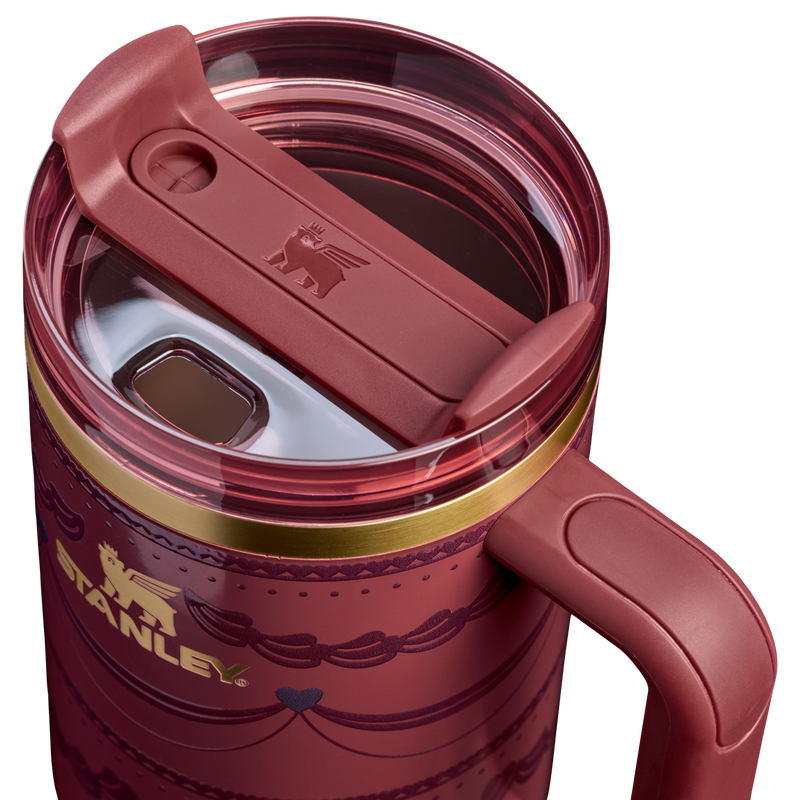 Stanley 1913 The Valentine’s Day Quencher H2.0 Flowstate™ Tumbler 40 OZ 1.18 L in Red Velvet Cake | Lid Detailed View